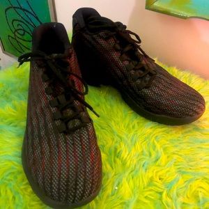 Jordan B. Fly basketball shoes in excellent condition!